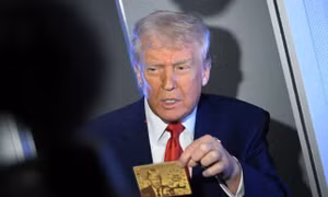 Luật sư của Đệ nhất phu nhân Mỹ ‘chê’ visa thẻ vàng của Tổng thống Trump