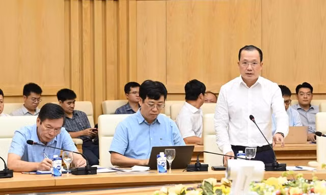 Hệ thống điện chịu áp lực rất lớn khi nắng nóng cực đoan kéo dài 