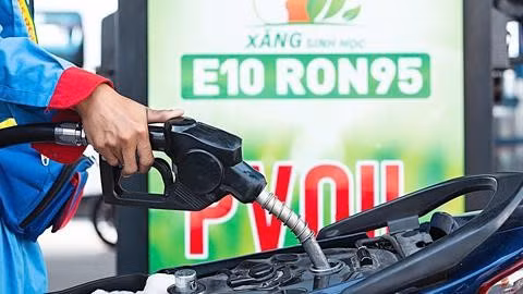 Theo chuyên gia, hiện vẫn còn dư địa trong việc giảm thuế để hạ nhiệt giá xăng dầu, nhất là thuế tiêu thụ đặc biệt.