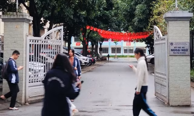  Một trong những khu kí túc xá của ĐH Quốc gia Hà Nội. Ảnh: NGHIÊM HUÊ