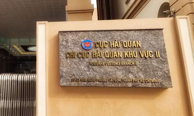 Doanh nghiệp 'kêu trời' vì bị Hải quan khu vực II yêu cầu vượt quy định