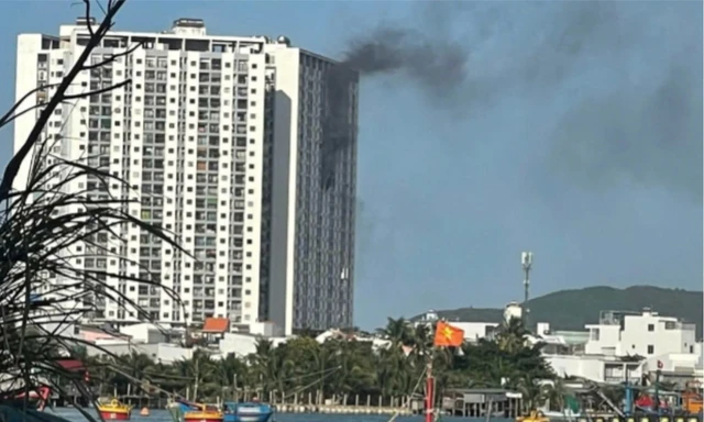 Cháy chung cư ở Nha Trang
