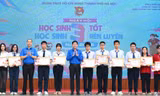 Hà Nội tuyên dương 68 học sinh '3 rèn luyện' và '3 tốt' tiêu biểu cấp thành phố