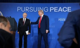 Tổng thống Mỹ nói lý do chưa có thỏa thuận nào được ký kết tại Alaska