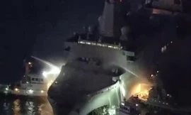 Tàu chiến Mỹ bất ngờ bốc cháy ngoài khơi Nhật Bản