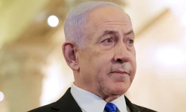 Thủ tướng Israel bị ngộ độc, tòa án hoãn xét xử cáo buộc tham nhũng