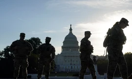 Chính phủ Mỹ đóng cửa: Nhà Trắng gây sức ép, 'đóng băng' tiền tài trợ cho các bang Dân chủ