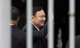 Cuộc sống trong tù: Cựu Thủ tướng Thái Lan Thaksin Shinawatra ngủ đủ giấc, không bỏ bữa