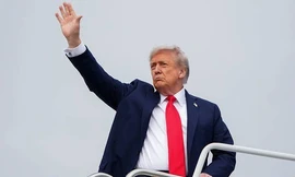 Tổng thống Donald Trump muốn tổ chức hội nghị ba bên Mỹ - Nga - Ukraine vào tuần tới?