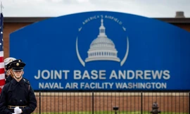 Mở gói bột lạ, nhiều người tại căn cứ quân sự Mỹ phải nhập viện