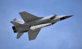 Nga dồn dập tấn công tầm xa vào ngành công nghiệp quốc phòng Ukraine