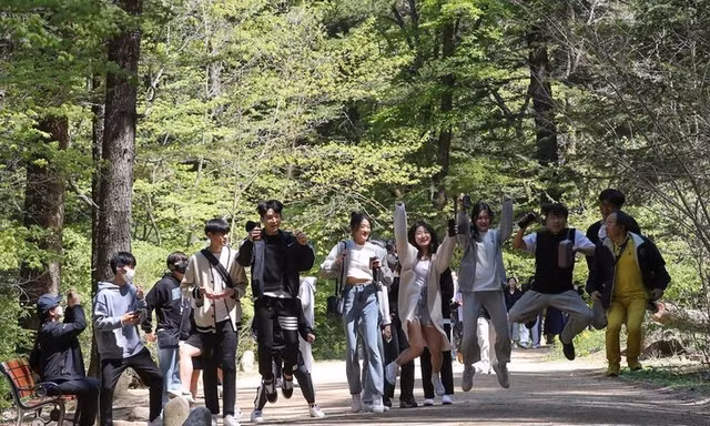 Những chuyến đi qua đêm biến mất vì giáo viên lo sợ trách nhiệm hình sự