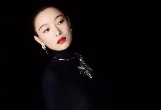 Nghê Ni, ví dụ độc đáo trong ngành giải trí