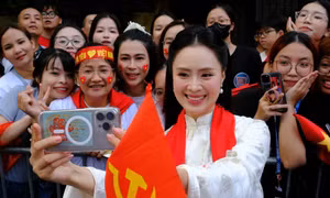 Lý do cụm từ ‘Trai tài, gái giỏi’ vang lên ở Lễ kỷ niệm A80 gây sốt