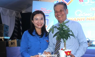 Khách mời đặc biệt trong chương trình 'Đồng hành cùng thanh niên công nhân'