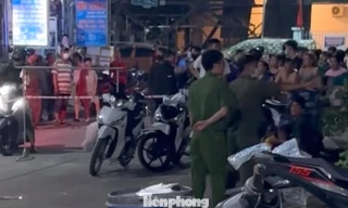 Phát hiện hai vợ chồng tử vong trước cửa nhà ở TPHCM