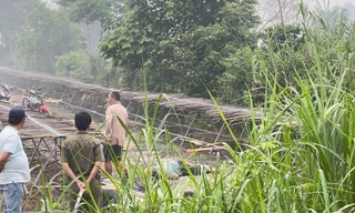 Một cán bộ phường tử vong bên đường 