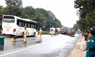 Người phụ nữ tử vong dưới bánh xe đầu kéo container trên đường đi thăm con