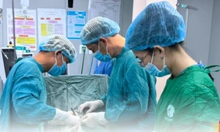Cứu người đàn ông bị đâm thủng tim, phổi vì mâu thuẫn trên bàn nhậu