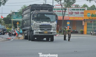 Người phụ nữ tử vong dưới bánh xe tải chiều 26 Tết