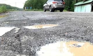 Đường nối TPHCM - Đồng Nai lưu thông 80 km/h, tài xế chỉ dám chạy 20 km/h 
