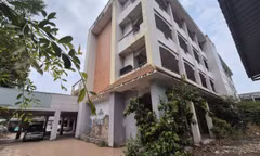 Hiện trạng nhiều trụ sở bỏ hoang, cỏ mọc um tùm... ở Đồng Nai 