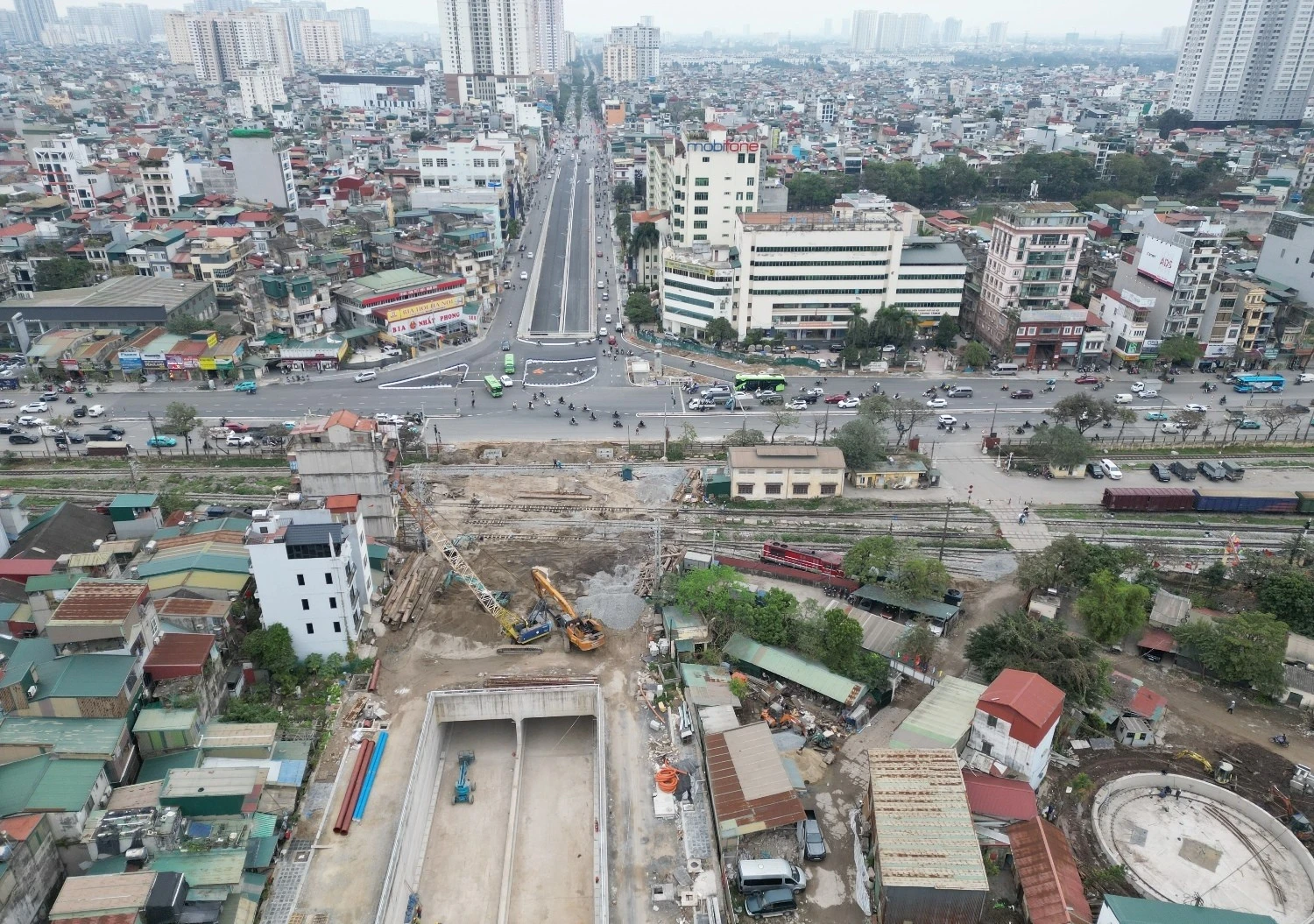 Hầm chui Vành đai 2,5 qua nút giao Giải Phóng - Kim Đồng chậm tiến độ do mưa