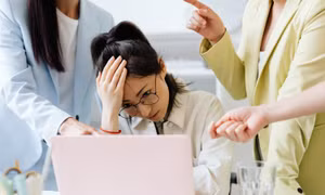 Người trẻ từ chối ghế quản lý: Lựa chọn an yên hay tự loại mình khỏi cuộc chơi?