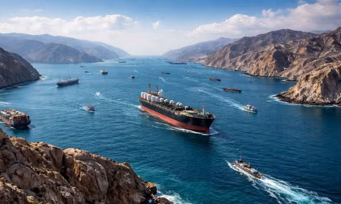 Iran: Thoả thuận với Oman chưa đủ để mở lại eo biển Hormuz