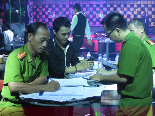 Ma túy trong quán bar “chui”