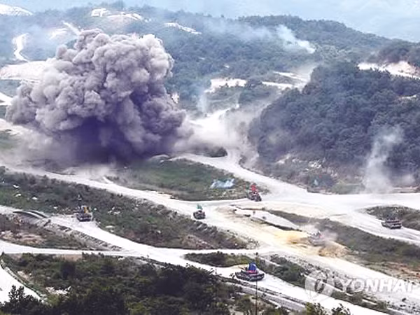 Siêu tàu sân bay Mỹ tập trận với Hàn Quốc