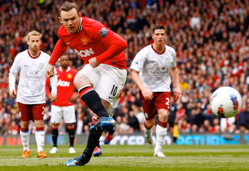 Đả bại Aston Villa, M.U chắc ngôi đầu