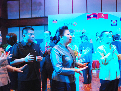 Kin khẩu Xamaki...