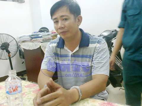 Ghen tuông, bắn tình địch, bắn luôn cảnh sát