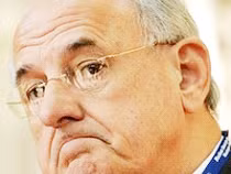 Bộ trưởng Quốc phòng Brazil bị sa thải vì nói xấu người khác