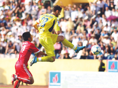 Bản quyền truyền hình V.League thuộc về ai?