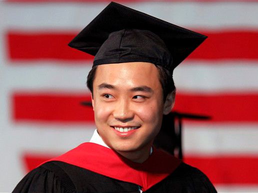 Bạc Qua Qua về Trung Quốc dự phiên tòa xét xử cha