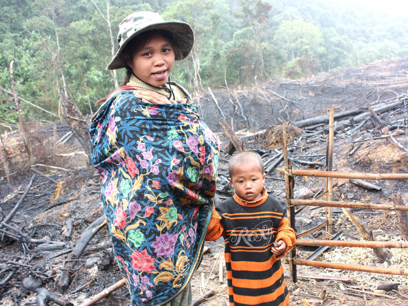 Mẹ con chị Hiên