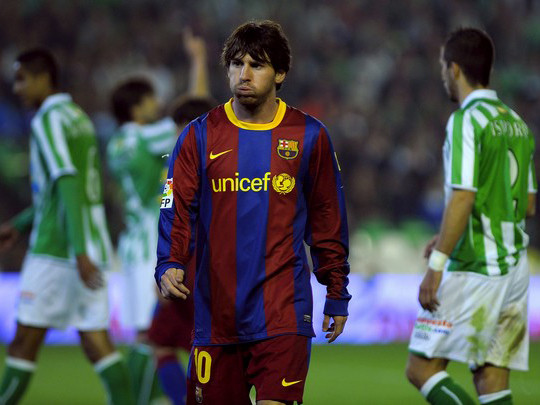 Barcelona bất ngờ bại trận