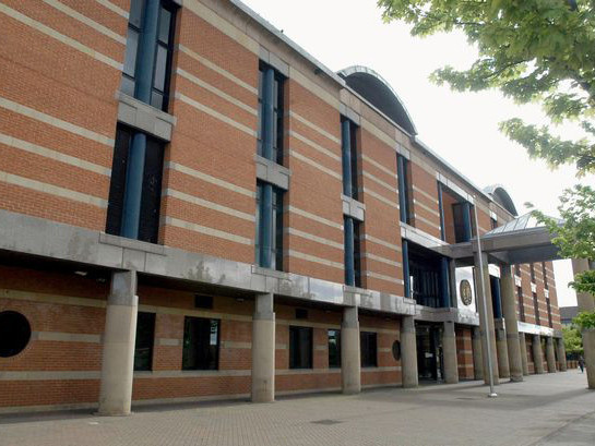 Bỏ tù người Việt trồng cần sa ở Anh