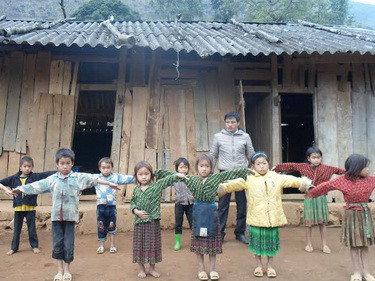 Cận cảnh lớp ghép ở vùng dân tộc