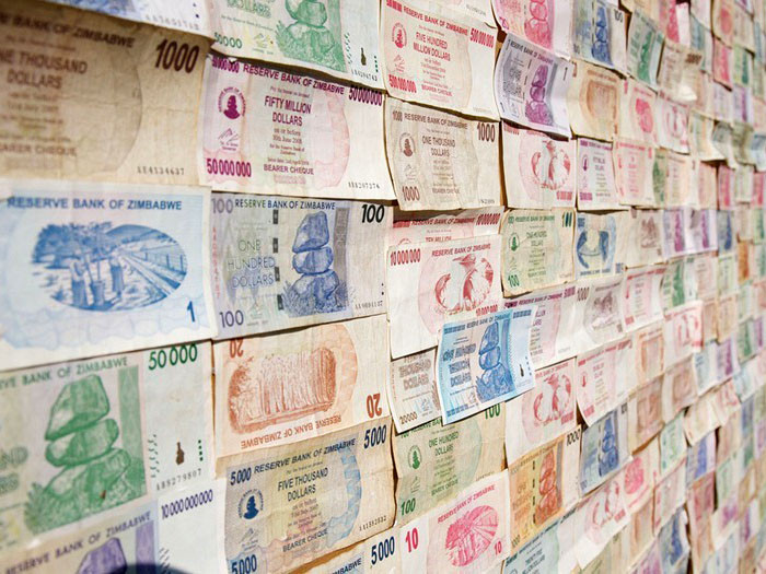 Biển quảng cáo dán hàng nghìn tỉ đô la