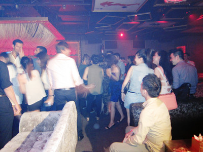 Đột kích quán bar phát hiện nhiều sai phạm