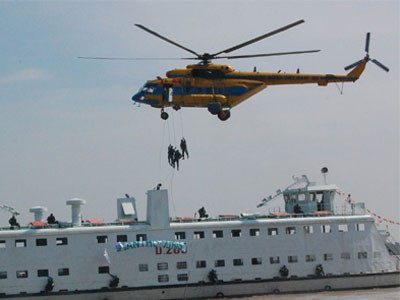 Diễn tập khu vực phòng thủ vùng sông nước