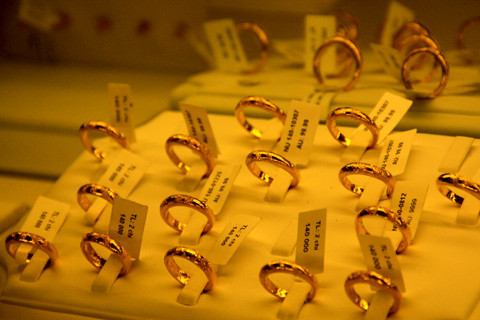 Vàng giảm trở lại 150.000 đồng/lượng