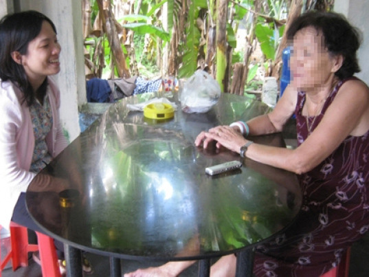 'Phát cuồng' vì 23 người trong xóm cùng trúng số độc đắc