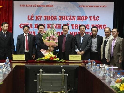 Ban Kinh tế T.Ư ký hợp tác với Kiểm toán Nhà nước