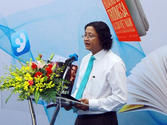 'Chúng tôi muốn đột phá mới cho giải thưởng văn học'