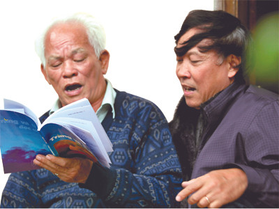 Tướng Quắc hội ngộ thi sĩ Việt Chiến: Còn lại rượu và thơ