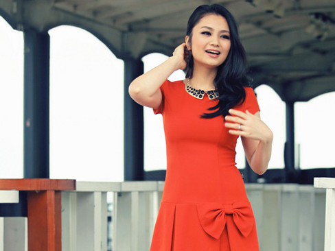 Diệu Hương: Nuôi con bằng sữa mẹ để giảm cân